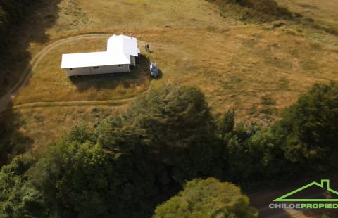 Casa de 102 M2 en Curaco de Vilupulli, Chonchi