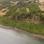 🌿 Campo de 11 hectáreas y Borde de Mar en San Javier, Isla Quinchao