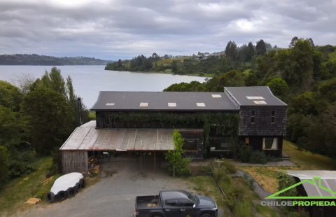 Casa Frente al Mar en Venta en Castro, Chiloé